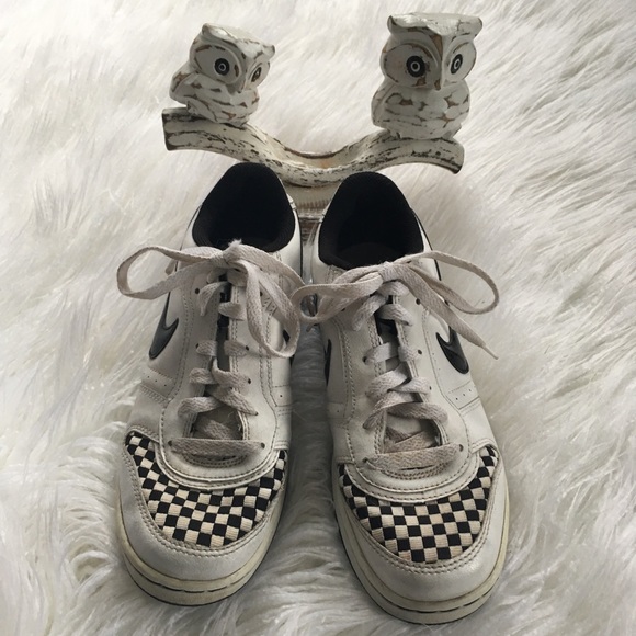 checkered nike shoes